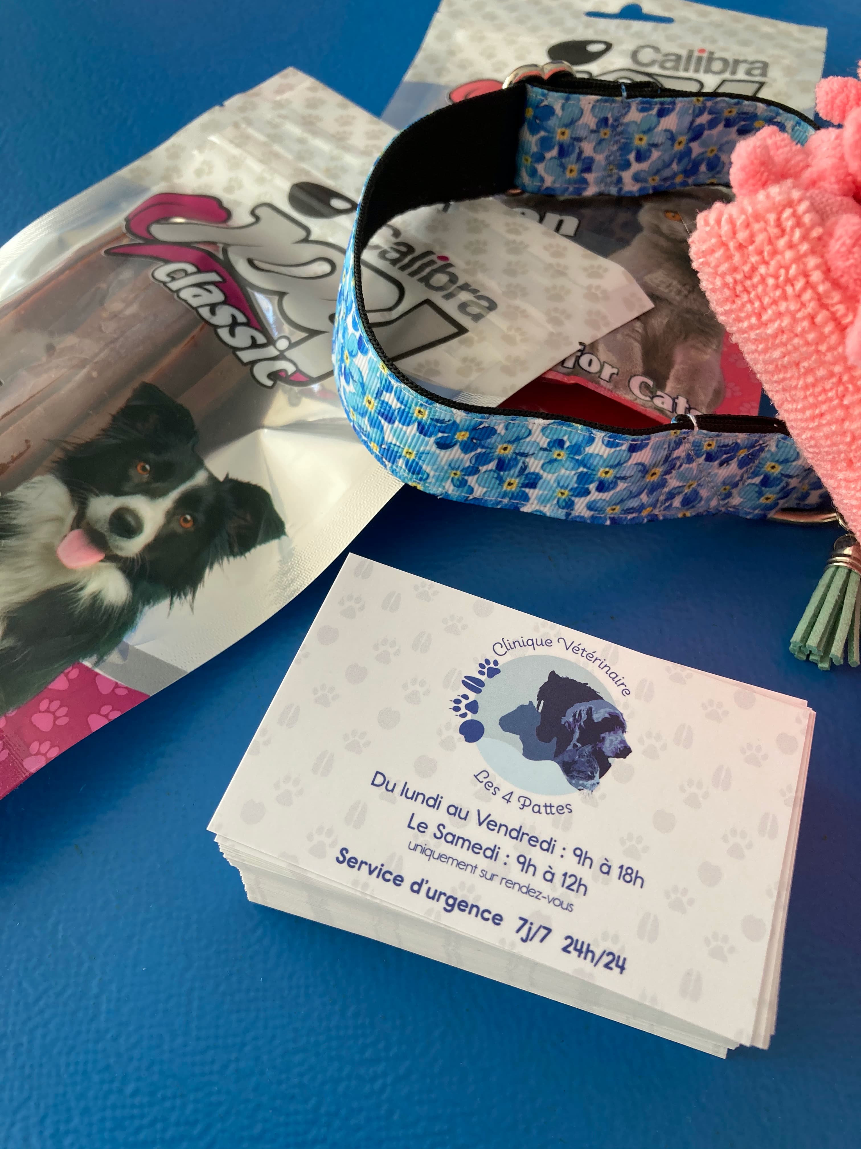 cartes de visite et jouet à vendre ; confectionnés à la main